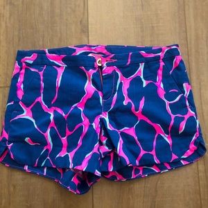 Lilly Pulitzer Adie short. Size 00